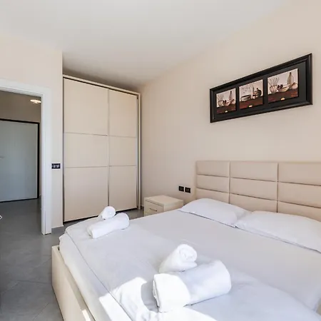The Seafront Paradise By Ps Apartment